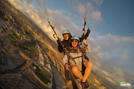 Acrobatic Paragliding Tandem Flight in Tenerife South