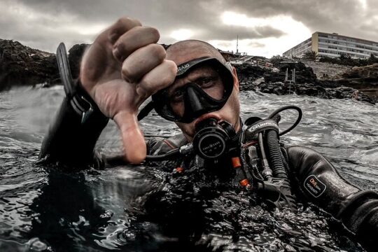 PADI Scuba Diving Courses in Tenerife: All Specialities Until Divemaster