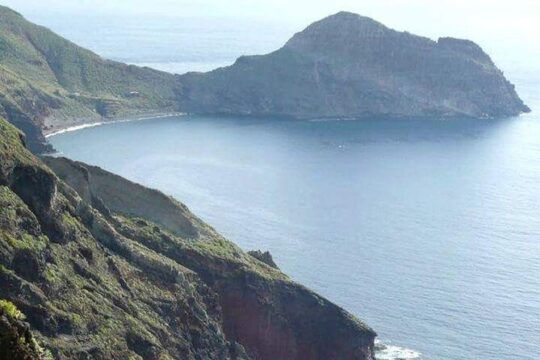 Private tour of Anaga: Enter, walk in a lost world