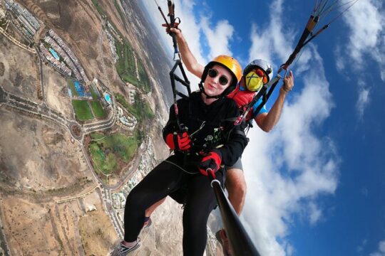 Acrobatic Paragliding Flight with Spanish Champion in Tenerife