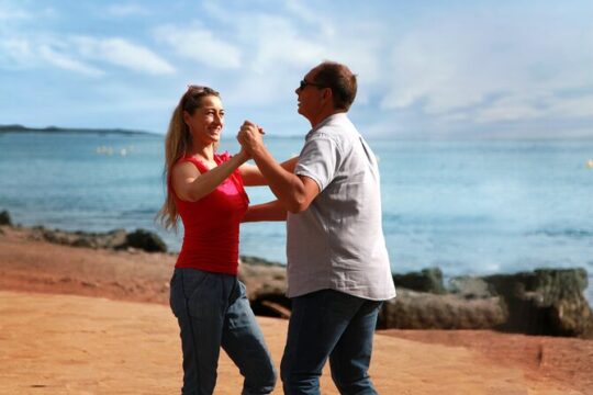Salsa & Bachata, dance lessons Los Cristianos. Have fun and learn