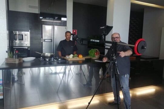 Cooking class with Chef Roberto