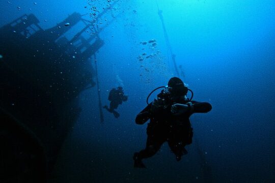 Diving Course in Wrecks in Tabaiba Wreck The Rock