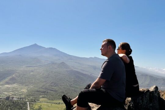 Teno legends Roque de Tarucho hiking over Masca valley