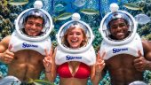 Couples deep sea walk